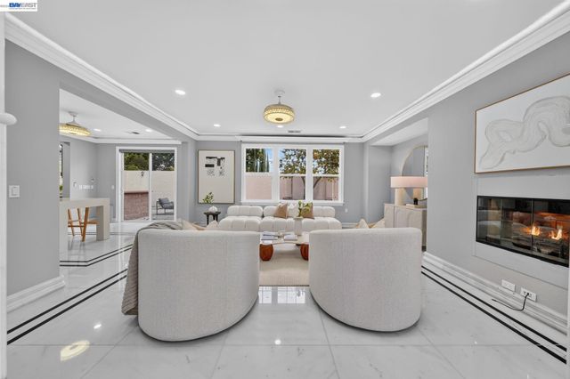 2700 Salisbury Way, San Ramon, CA 94582