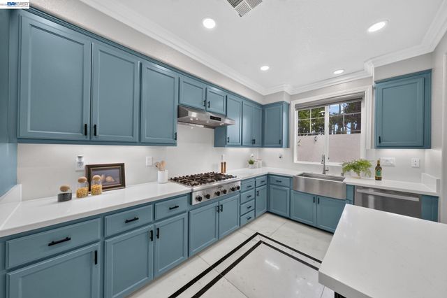 2700 Salisbury Way, San Ramon, CA 94582