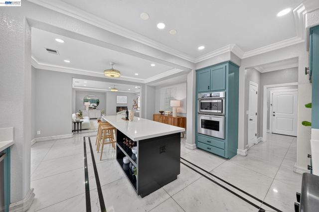 2700 Salisbury Way, San Ramon, CA 94582