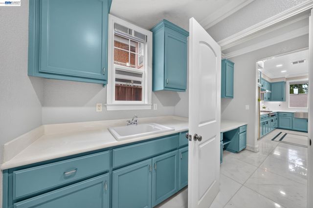 2700 Salisbury Way, San Ramon, CA 94582