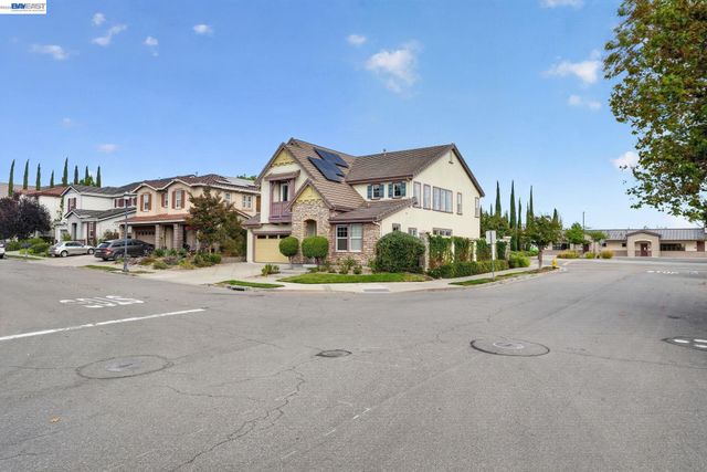 2700 Salisbury Way, San Ramon, CA 94582