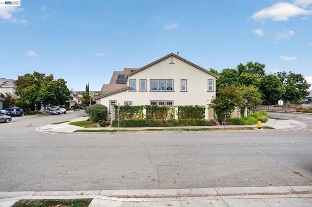 2700 Salisbury Way, San Ramon, CA 94582