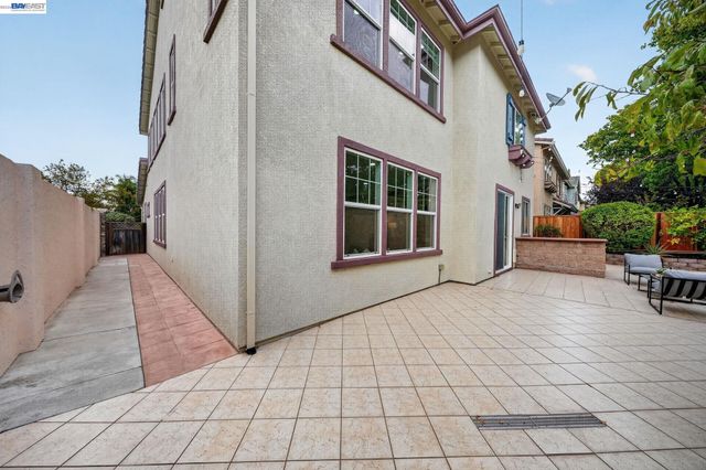 2700 Salisbury Way, San Ramon, CA 94582