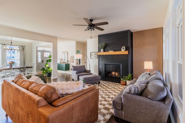 2160 Hickory Drive, Hobart, IN 46342