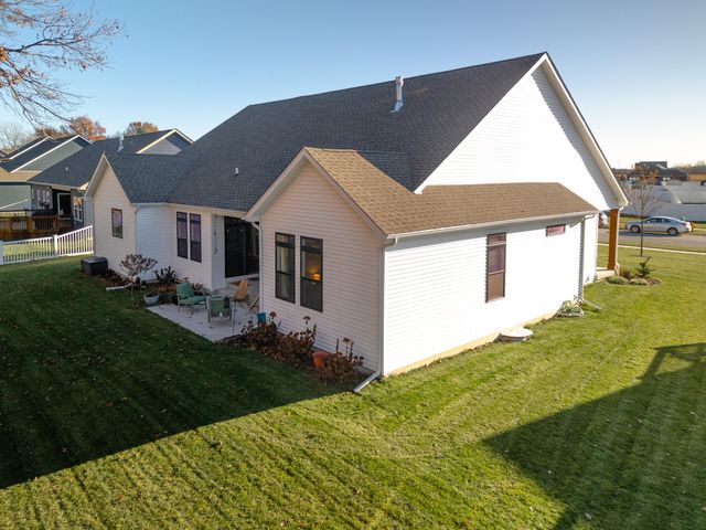 2160 Hickory Drive, Hobart, IN 46342