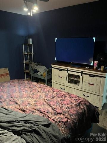 6302 Summerour Place, Charlotte, NC 28214