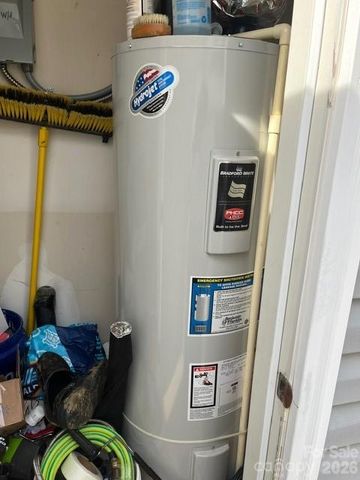 6302 Summerour Place, Charlotte, NC 28214