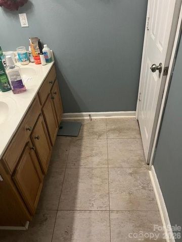 6302 Summerour Place, Charlotte, NC 28214