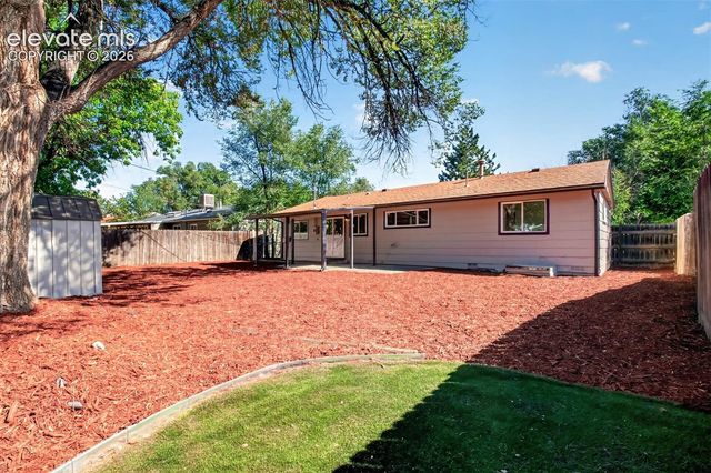18 Hayes Drive, Colorado Springs, CO 80911