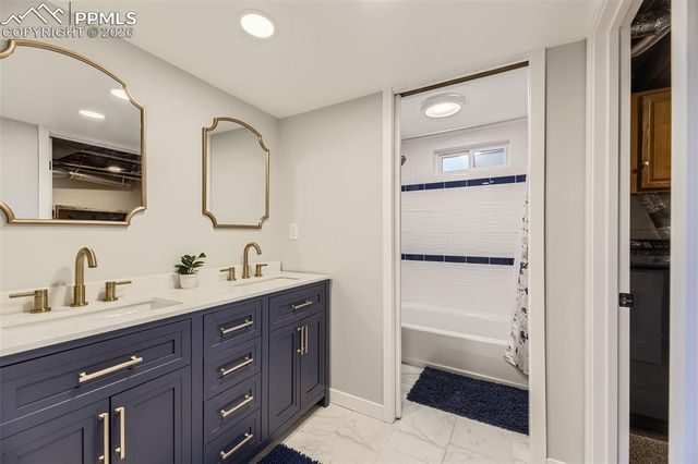 70 Cascade Court, Colorado Springs, CO 80907