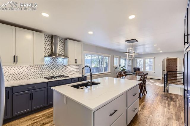 70 Cascade Court, Colorado Springs, CO 80907