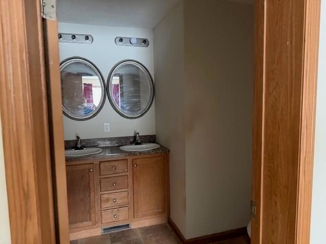 8100 E Arnold Lake Road, Harrison, MI 48625