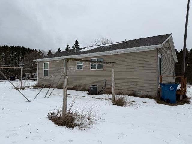 8100 E Arnold Lake Road, Harrison, MI 48625