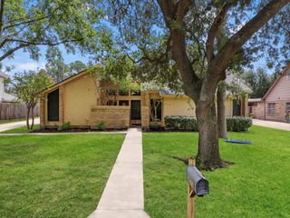 2618 Fontana Drive, Houston, TX 77043