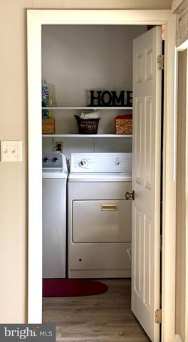3937 W SHORE DR, Edgewater, MD 21037