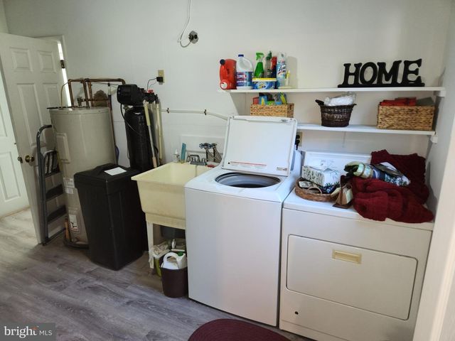 3937 W SHORE DR, Edgewater, MD 21037
