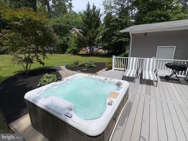 3937 W SHORE DR, Edgewater, MD 21037