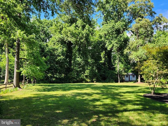 3937 W SHORE DR, Edgewater, MD 21037