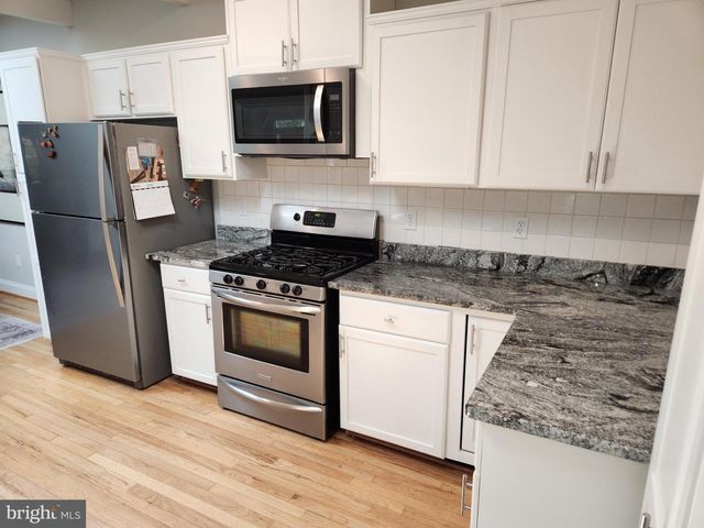 3937 W SHORE DR, Edgewater, MD 21037
