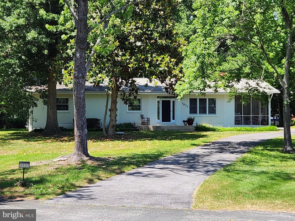 3937 W SHORE DR, Edgewater, MD 21037