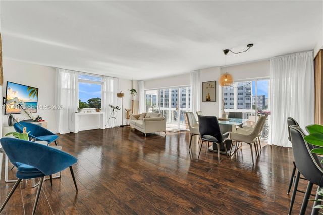 3800 Hillcrest Dr 422, Hollywood, FL 33021