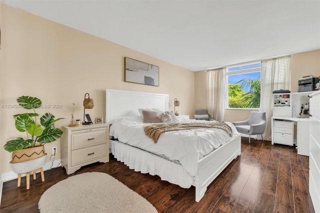 3800 Hillcrest Dr 422, Hollywood, FL 33021