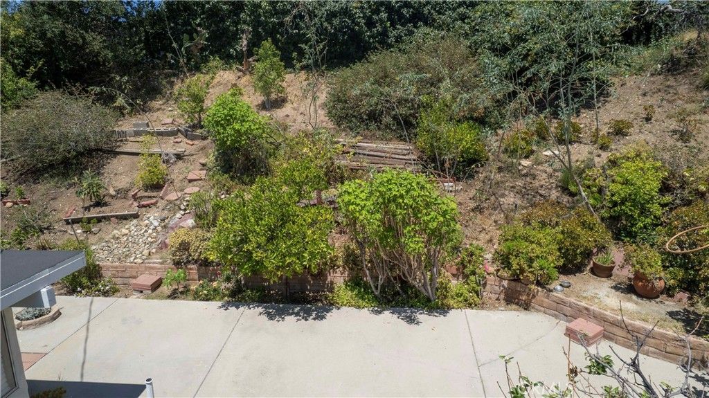 Image 10 of property listing at 13055 Shenley, Sylmar, CA 91342