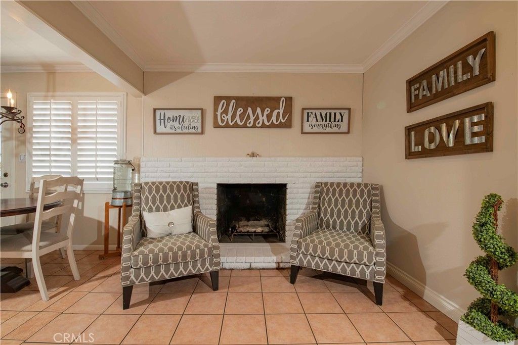 Image 18 of property listing at 13055 Shenley, Sylmar, CA 91342