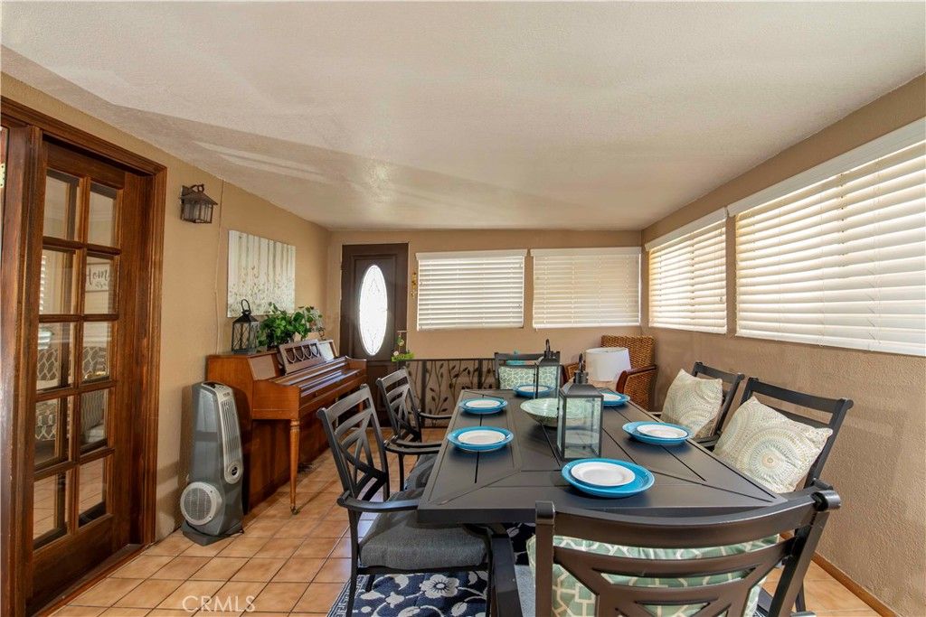Image 26 of property listing at 13055 Shenley, Sylmar, CA 91342