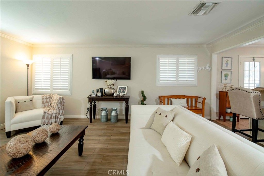 Image 35 of property listing at 13055 Shenley, Sylmar, CA 91342