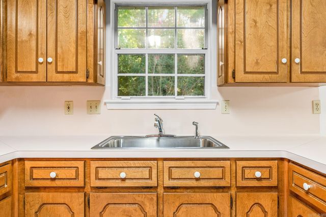 711 Chaucer Cove, Jacksonville, AR 72076