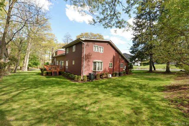24 HIGHVIEW Road, Monsey, NY 10952