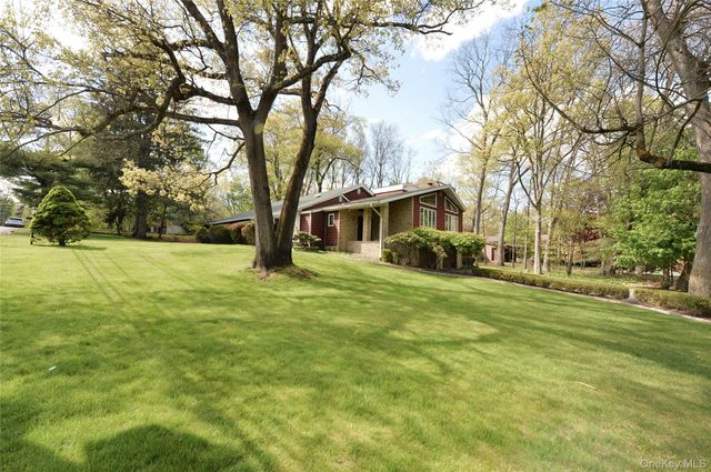 24 HIGHVIEW Road, Monsey, NY 10952