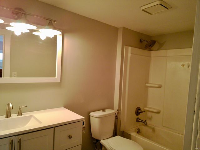 1307 E 4Th Street, Mishawaka, IN 46544