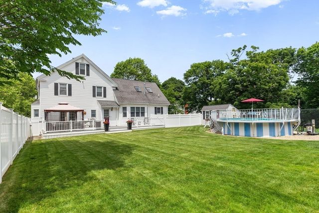 15 Garden Road, Stoneham, MA 02180