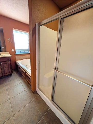 609 Sally Court, Moore, OK 73160