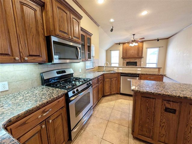 609 Sally Court, Moore, OK 73160