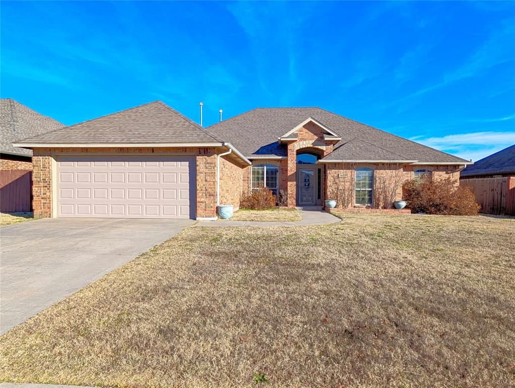 609 Sally Court, Moore, OK 73160