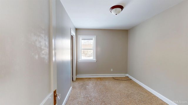 1440 Lynn Avenue, Marquette, MI 49855