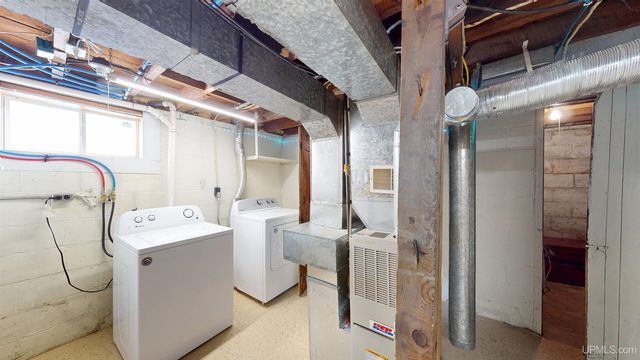 1440 Lynn Avenue, Marquette, MI 49855