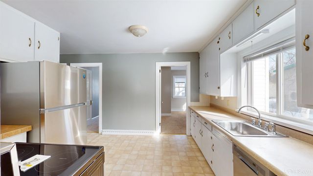 1440 Lynn Avenue, Marquette, MI 49855