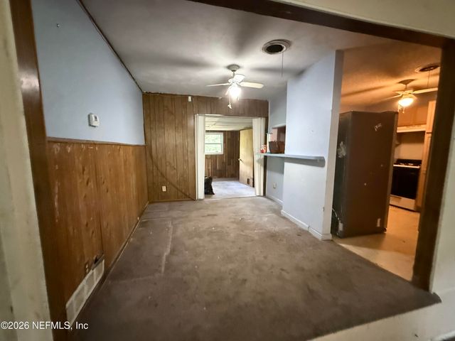 6453 SOLANDRA Drive, Jacksonville, FL 32210