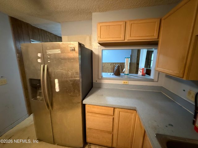 6453 SOLANDRA Drive, Jacksonville, FL 32210