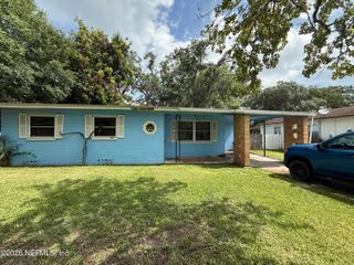 6453 SOLANDRA Drive, Jacksonville, FL 32210