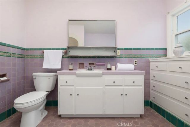 1515 S Stoneman Avenue, Alhambra, CA 91801