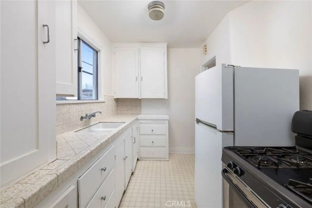 1515 S Stoneman Avenue, Alhambra, CA 91801