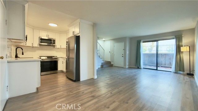 9525 Sylmar 2, Panorama City (los Angeles), CA 91402