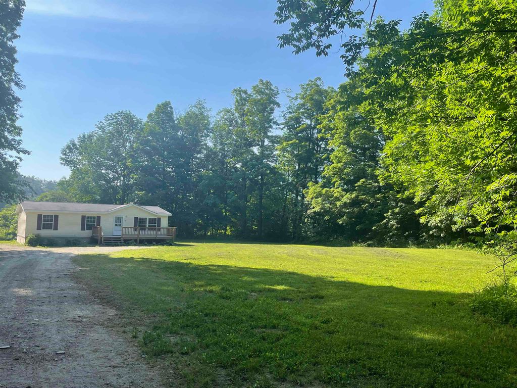 81 Trombley Road, Andover, VT 05143