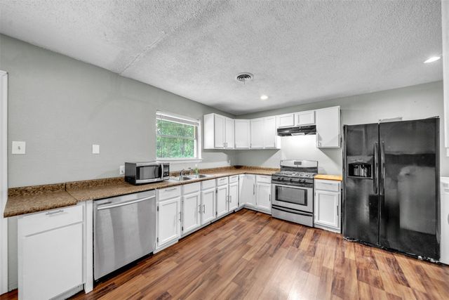 4621 Darla Drive, Fort Worth, TX 76132