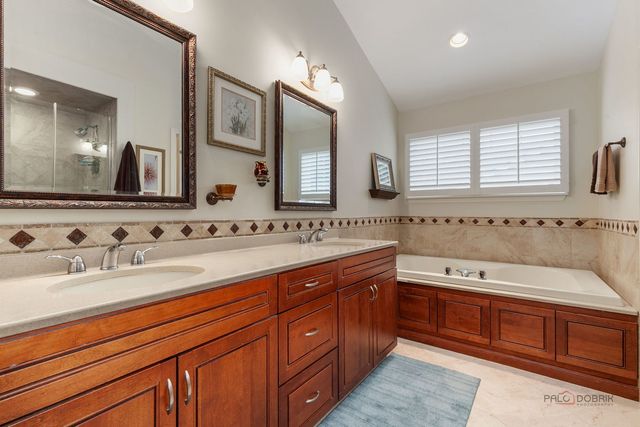 364 Gatewood Lane, Grayslake, IL 60030
